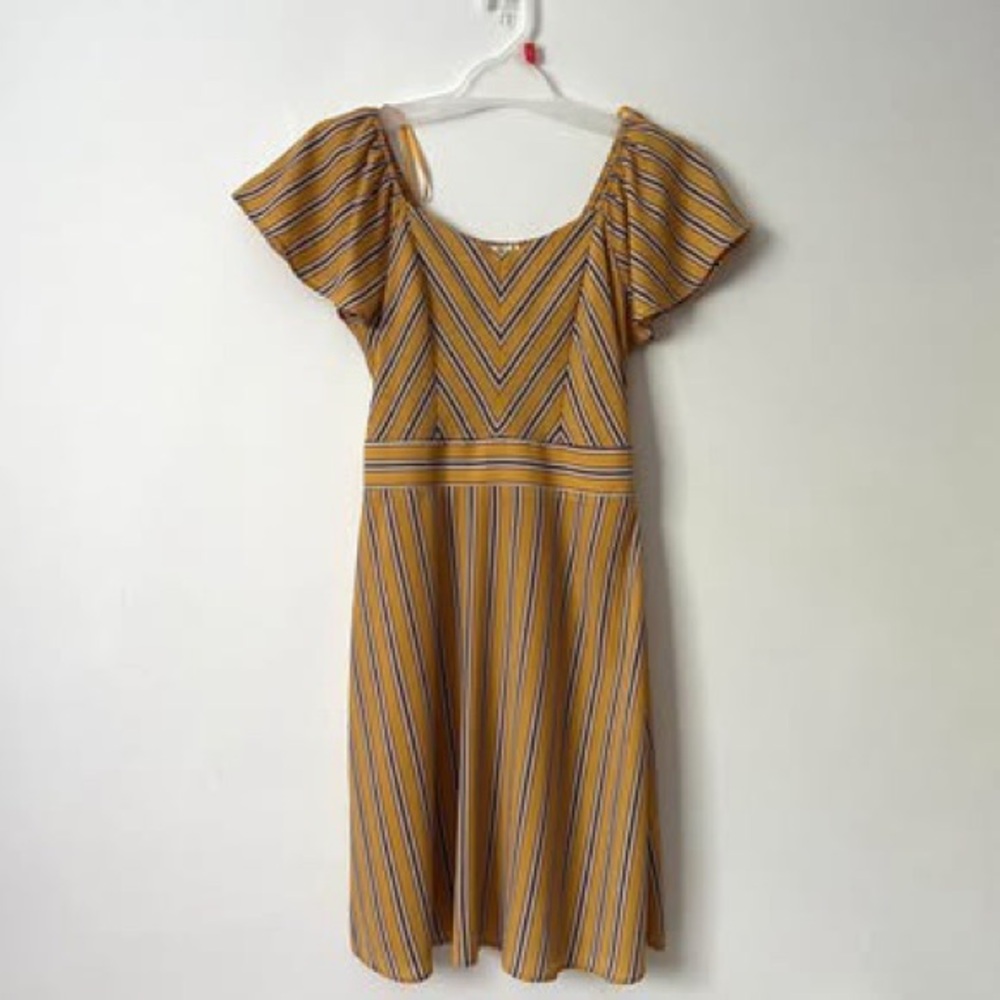 Brand New Size M Woman’s Dress